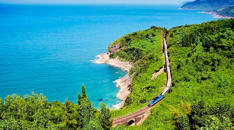 乘火车在越南旅行