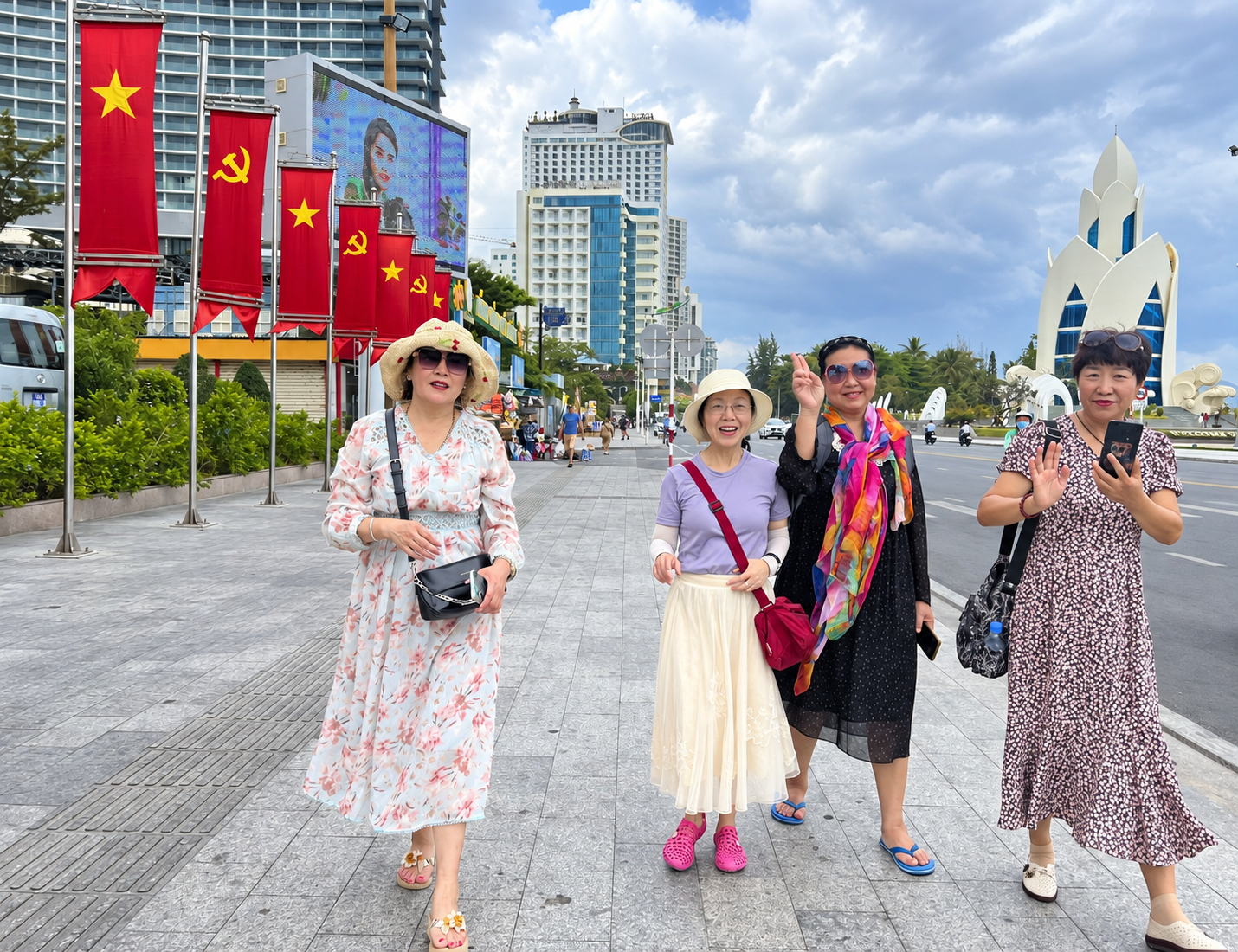 越南对2027年底前经由庆和省入境的中国旅游团实行免签政策