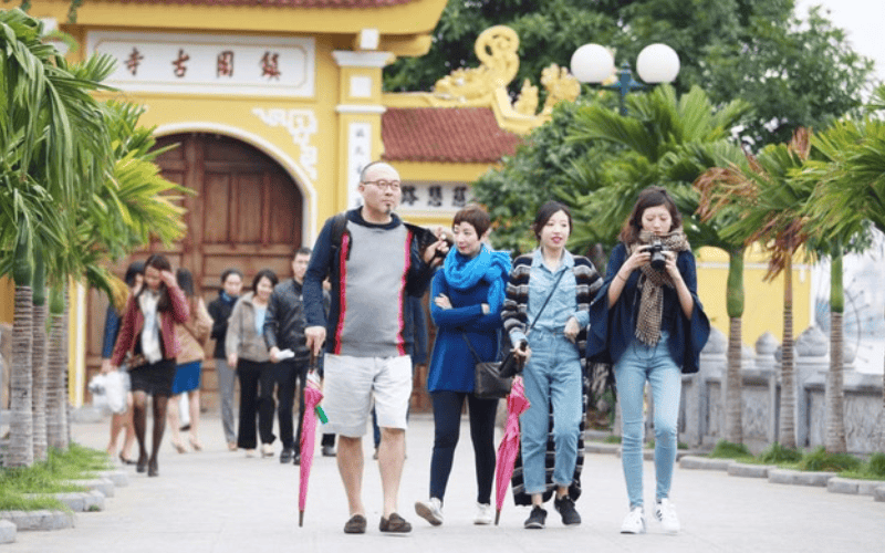 Vietnam pilots visa exemption for Chinese tour groups visiting Khanh Hoa through 2027